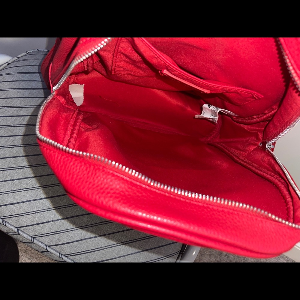 FOREVER 21 Red Textured Backpack - Picture 2 of 2